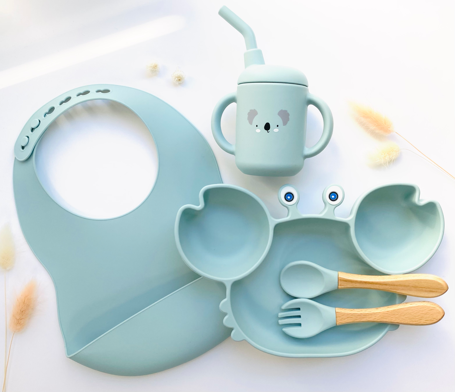 Crab Feeding Set – Plate with Cutlery, Bib and Straw Cup | Les Petits Citrons