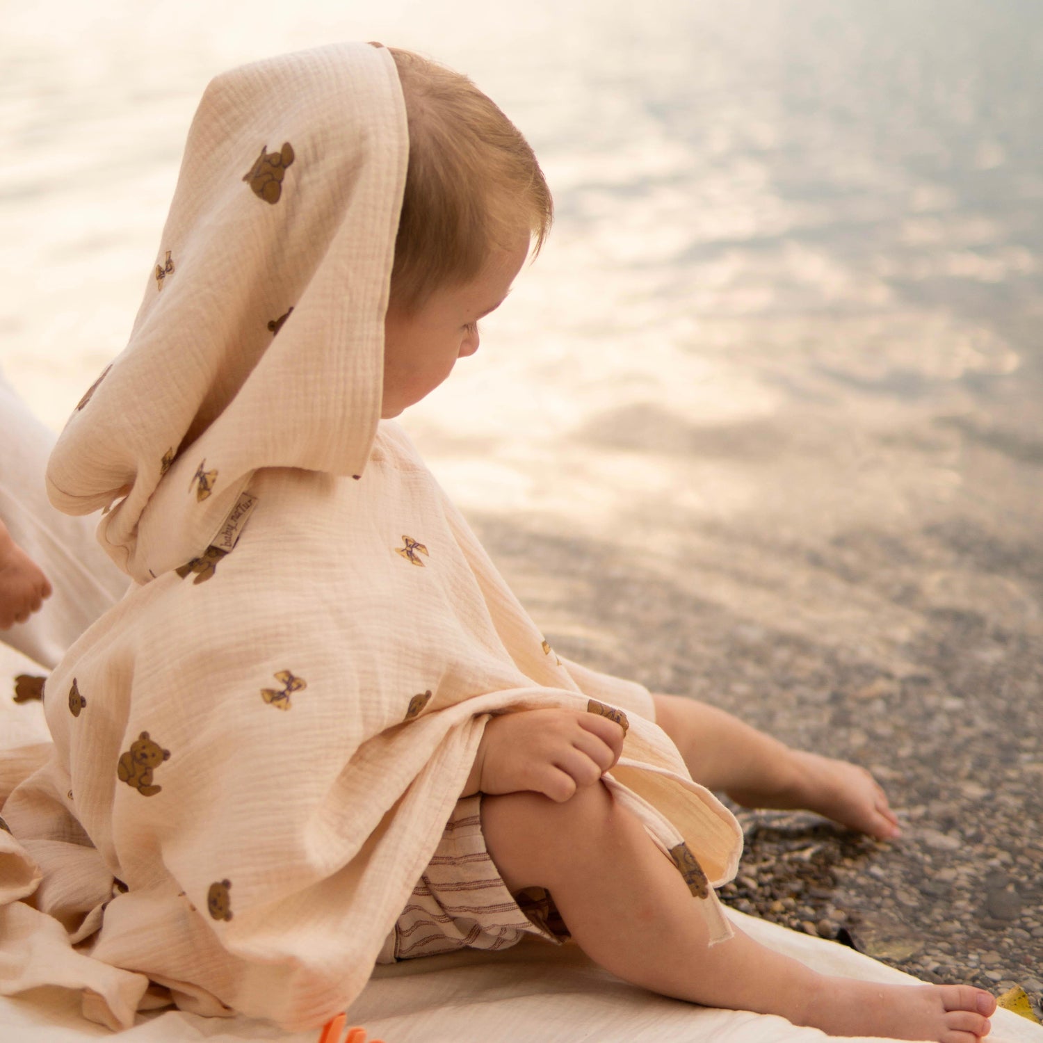 Muslin poncho for babies and children